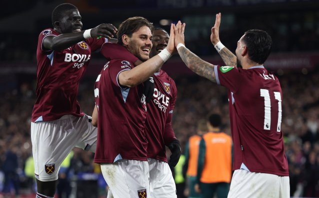 Уест Хем разби Уулвърхемптън и мечтае за спасението