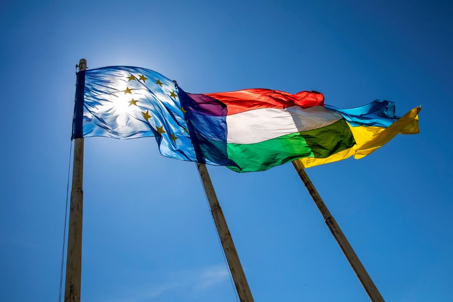 Украйна отмени препоръката към гражданите да не пътуват до Унгария