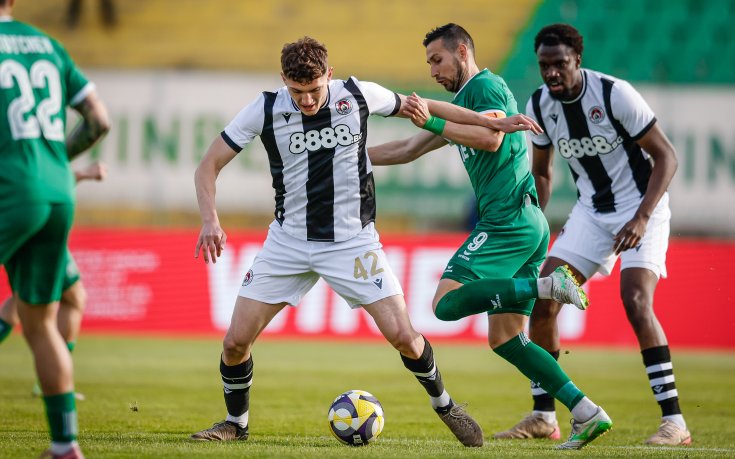 НА ЖИВО: Ботев Враца - Локомотив София 1:2, сериозен пропуск на Мартин Петков