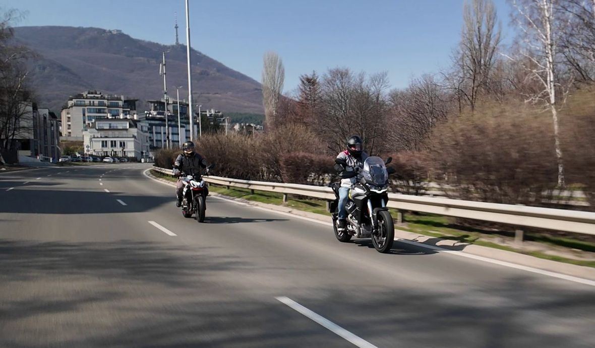 Как да се справим с някои от най-рисковите ситуации при карането на мотор