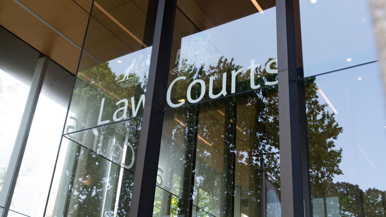 Най-богатият човек в Австралия трябва да раздели богатството си