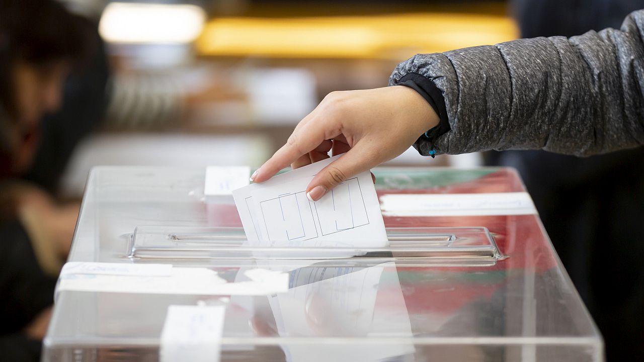 Колко време продължава гласуването в изборния ден?