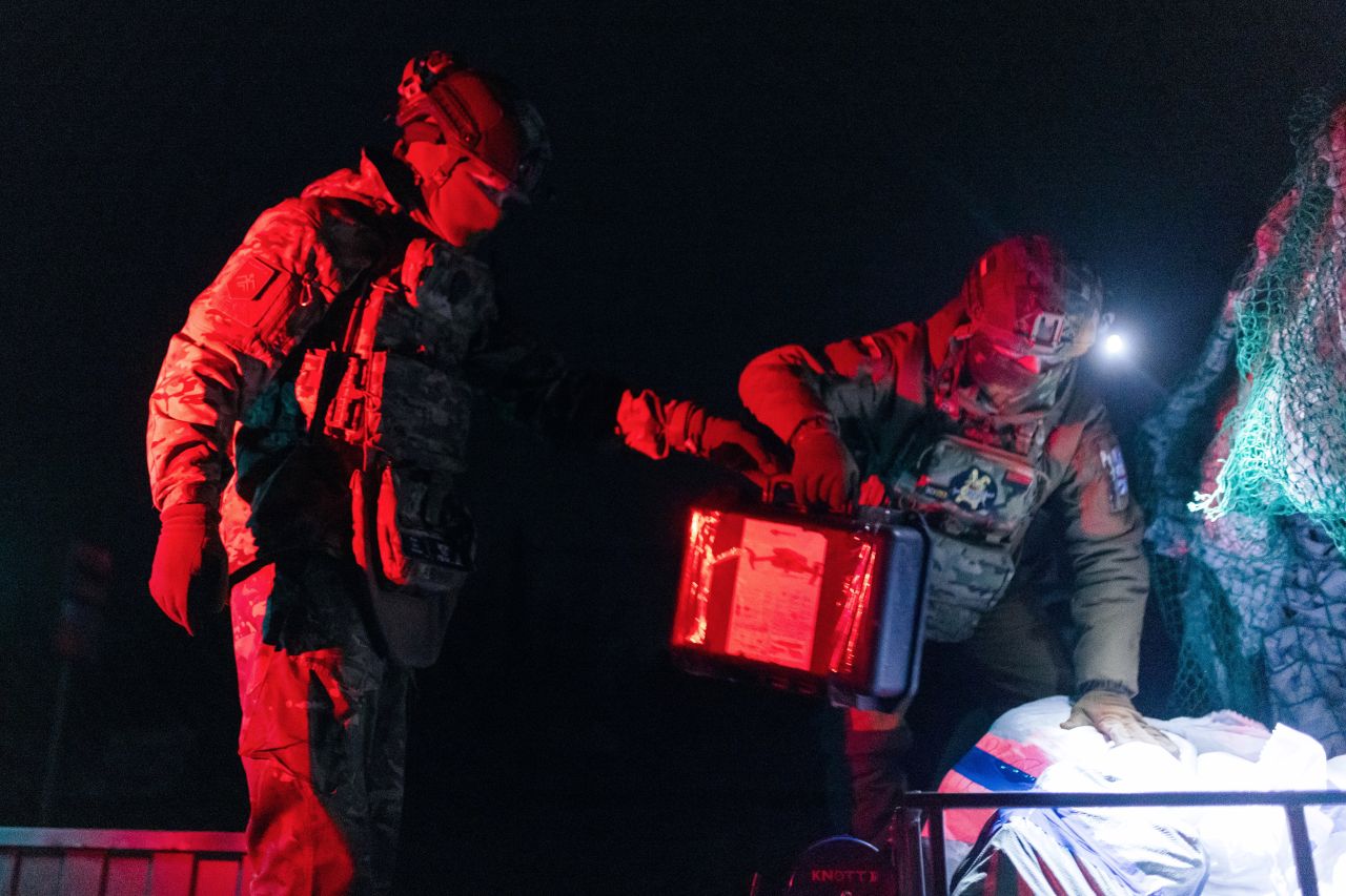 Русия порази украинско пристанище и електроцентрала, хиляди са без ток