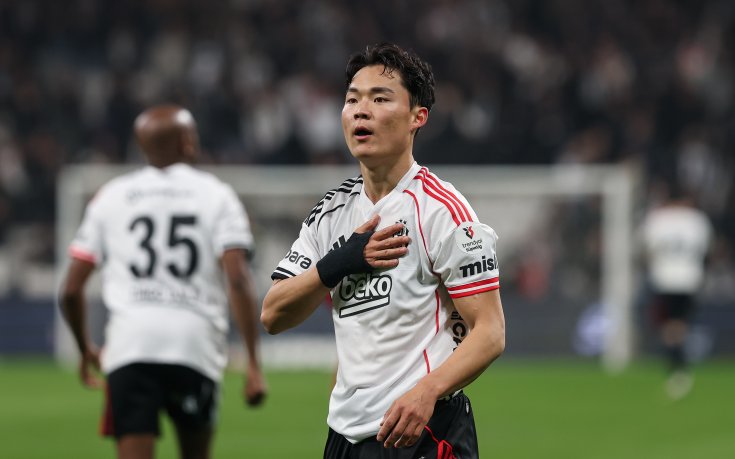 Манчестър Юнайтед и Тотнъм следят нападател на Бешикташ