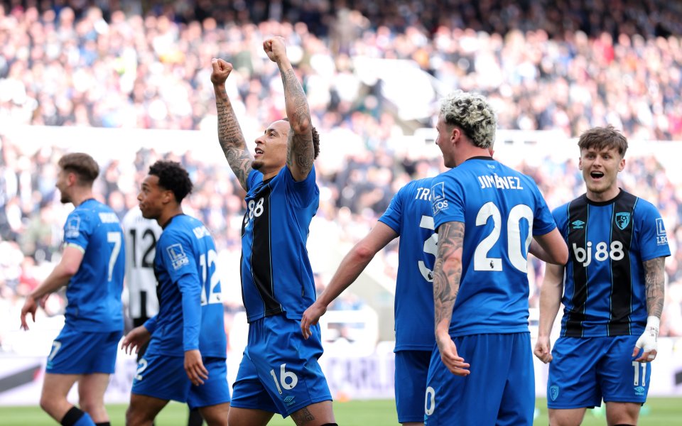 Пропадането на Нюкасъл продължава - Борнемут надви 