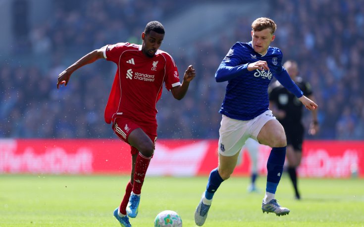 НА ЖИВО: Евертън 0:0 Ливърпул, претенции за дузпа от 
