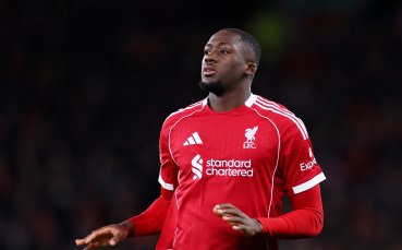 Основен защитник на Ливърпул призна, че е близо до нов договор