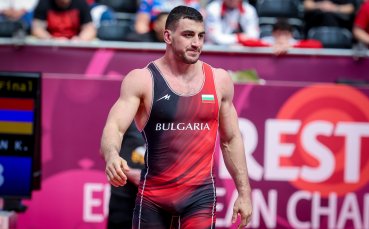 Семен Новиков достигна полуфиналите на Европейското първенство