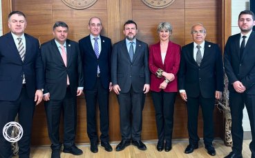 Весела Лечева проведе работни срещи на високо ниво преди Европейските игри в Турция