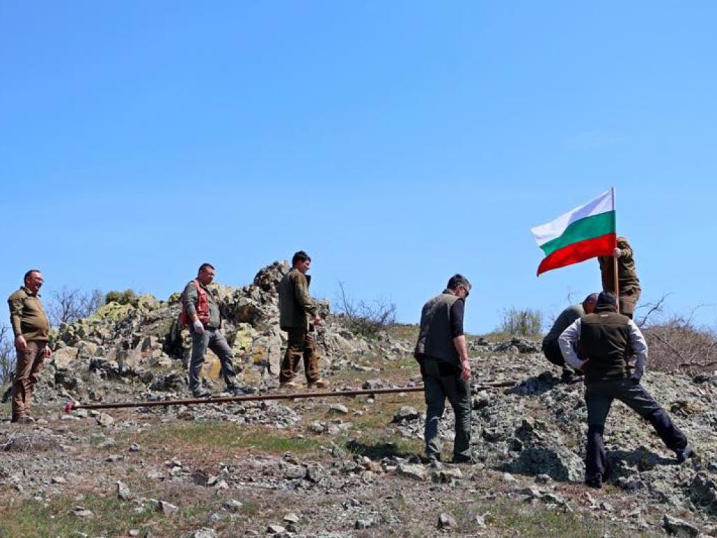 Паметен зелен символ на годишнината от Априлското въстание