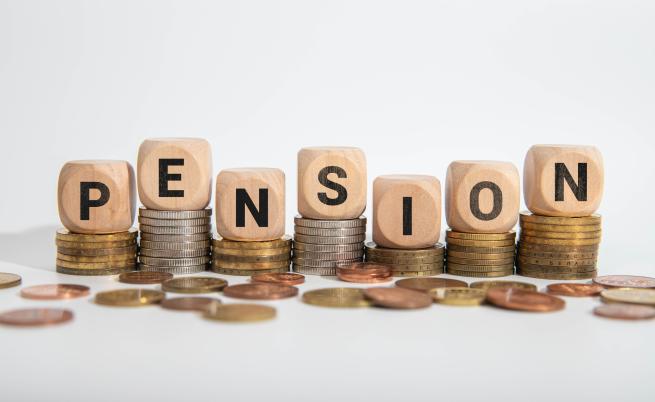 Близо 6,5 млрд. евро са отишли за пенсии за половин година