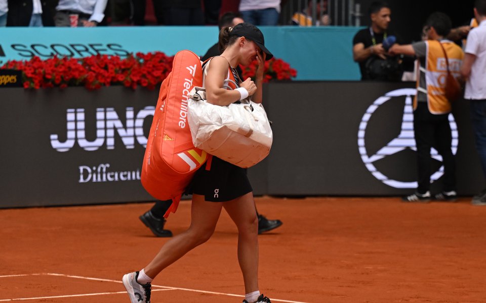 Ига Швьонтек се отказа в решителния сет срещу Ан Ли в Мадрид