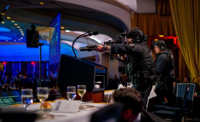 „Ад под масите“: Разказ от първо лице за стрелбата срещу Тръмп във Вашингтон