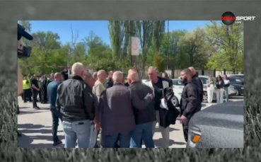 Грозни сцени след ремито между Славия и Ботев Враца (ВИДЕО)