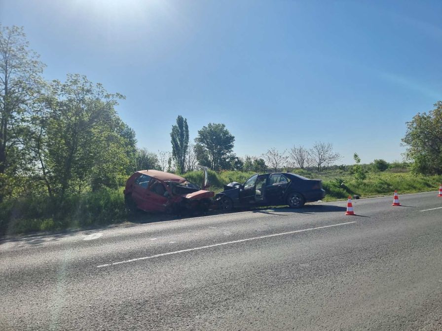 Шофьор загина в катастрофа край Стара Загора, има ранени