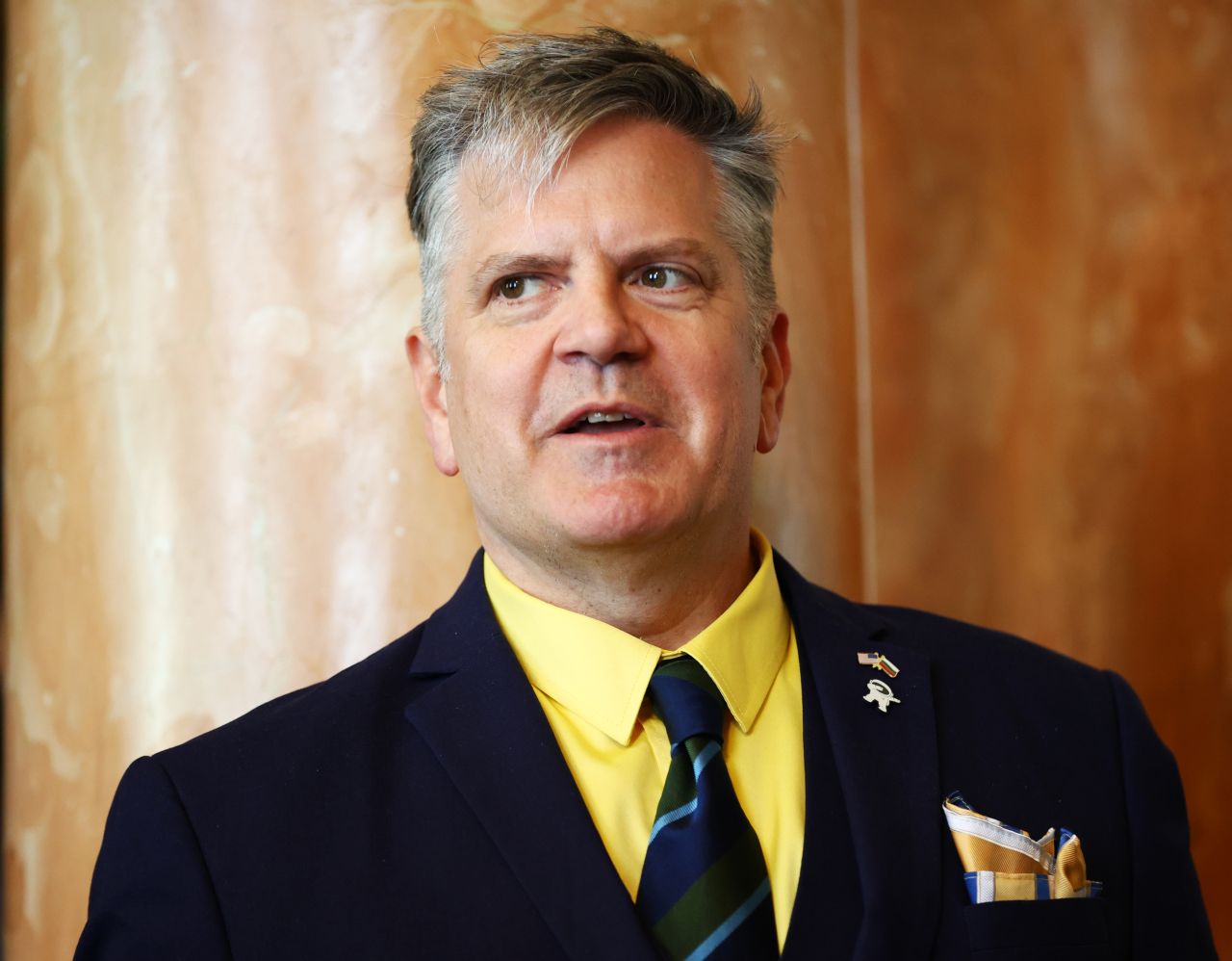 Българските „очи“ на Луната: Как д-р Петко Динев покори НАСА