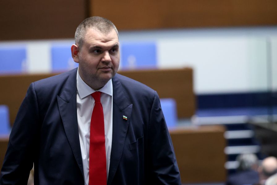 ДПС предложи ограничението на секциите в чужбина да отпадне