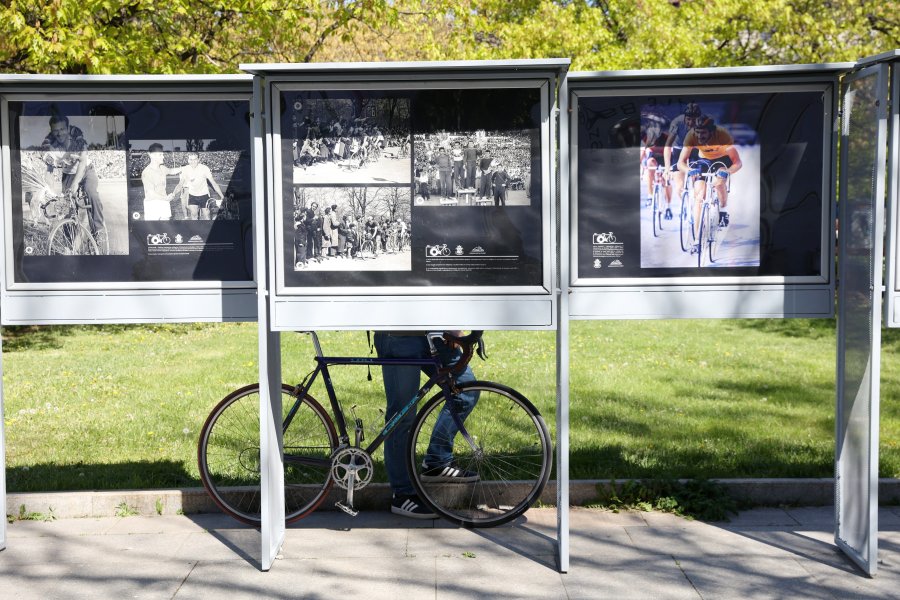 Фотоизложба Колоезденето в София1