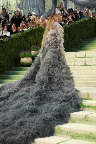 Бионсе превзе Met Gala със звездното си семейство