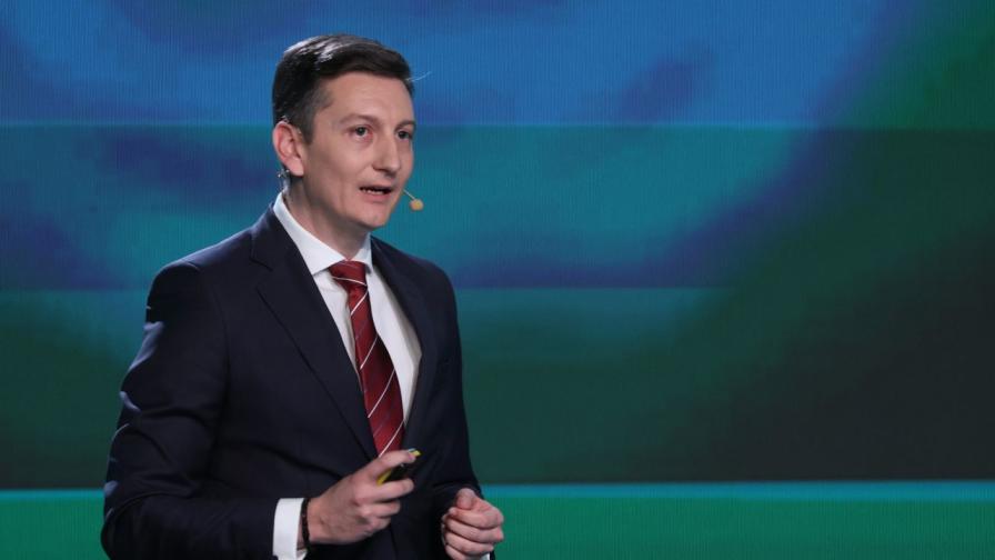 Иван Василев