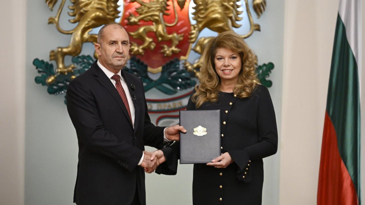 <p>&bdquo;Прогресивна България&ldquo; получи първия проучвателен мандат от &bdquo;Дондуков&ldquo; 2</p>