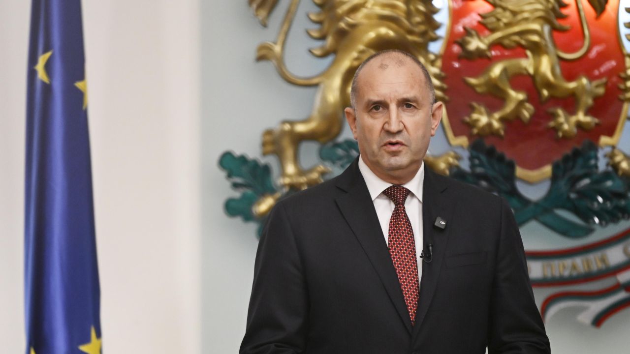 <p>&bdquo;Прогресивна България&ldquo; получи първия проучвателен мандат от &bdquo;Дондуков&ldquo; 2</p>