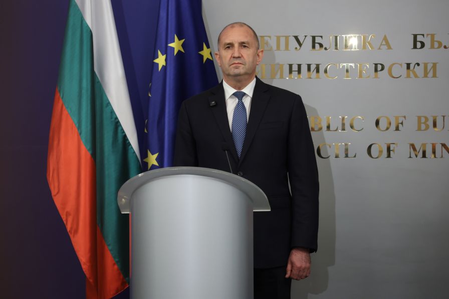 Радев сменя председателя на ДАНС, още днес свиква заседание на МС