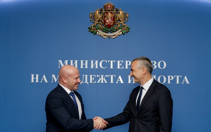 Официално: Димитър Илиев предаде министерския пост на Енчо Керязов