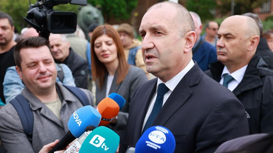 „Фантастични договори за елементарни дейности“: Румен Радев разкри мащабна схема