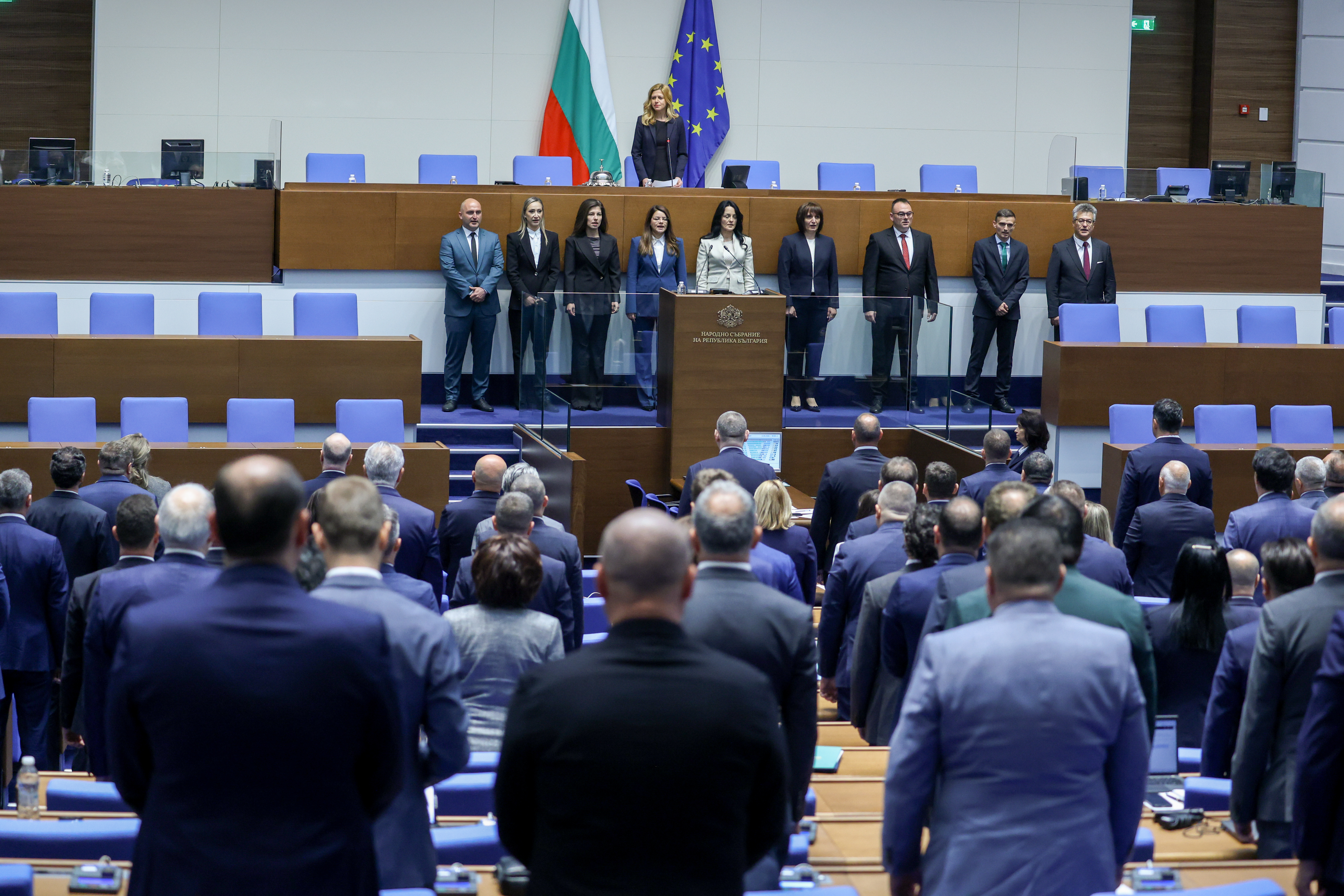 <p>Първо редовно заседание на кабинета "Радев".</p>