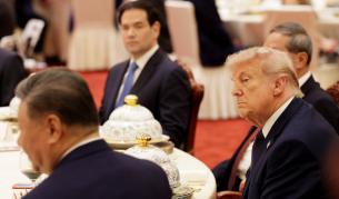 <p>Си нагости Тръмп с хрупкави ребра, патешко и тирамису</p>