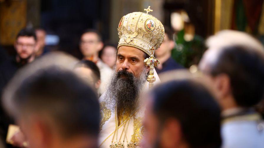 Патриарх Даниил възглави литургия за празника Неделя на светите отци в храм „Св. Неделя"