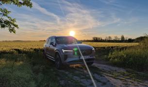 <p>Хитът Volvo XC90 отново е в топ класациите (тест драйв)</p>