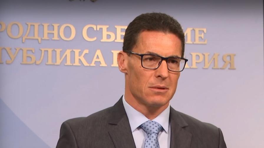 Важни промени за пенсиите, дълга и партийна субсидия