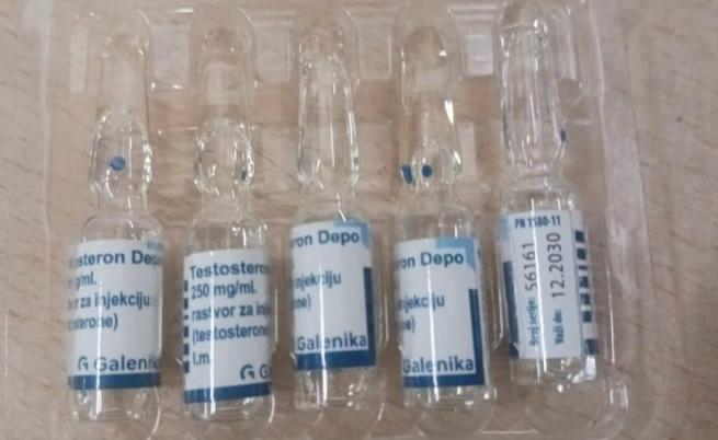 Хванаха две пратки с анаболни стероиди на митницата в София