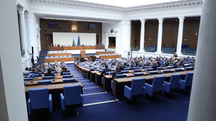 Румяна Петрова от "Прогресивна България" е председател на Комисията по енергетика