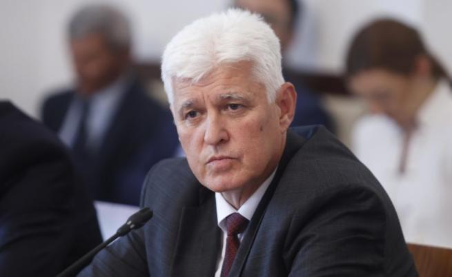 Военният министър: България не губи суверенитет с разполагането на американски самолети в 