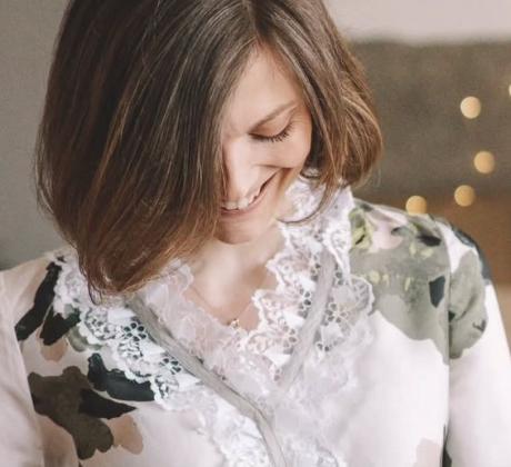 Първата българка украсила корицата на Вог Нора Шопова стана майка