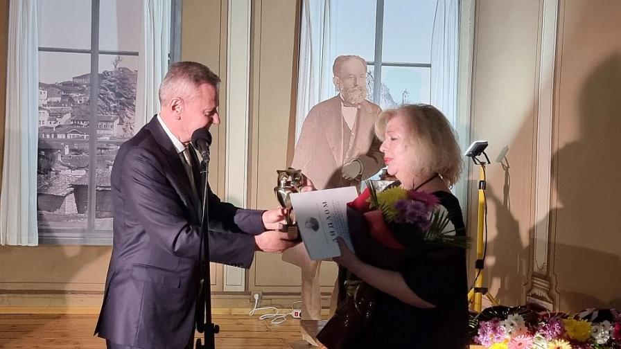 Носителят на голямата награда „Христо Г. Данов“ е Михаил Белчев