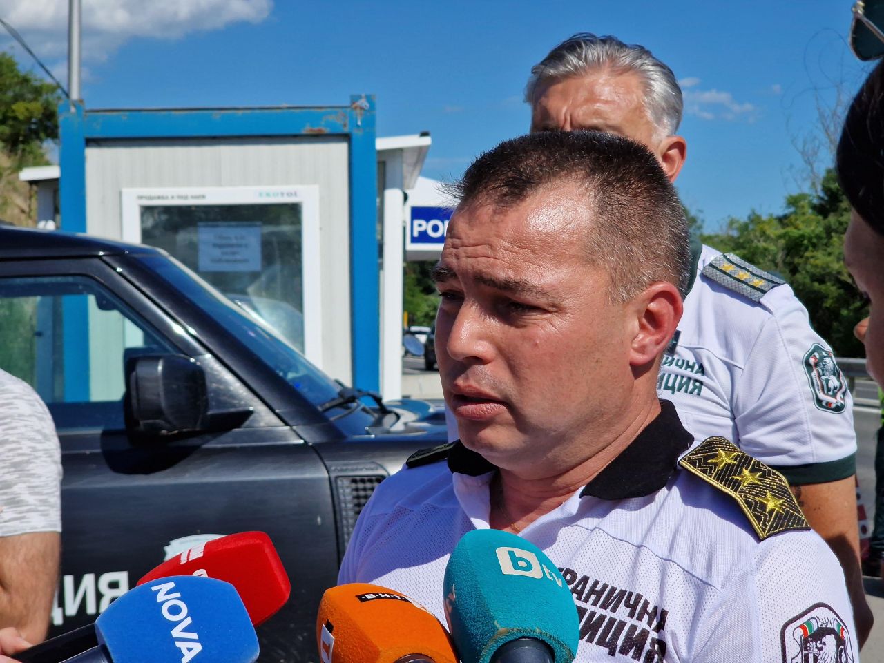 Заловените край Бургас 32-ма мигранти оцелявали дни с трева и блатна вода