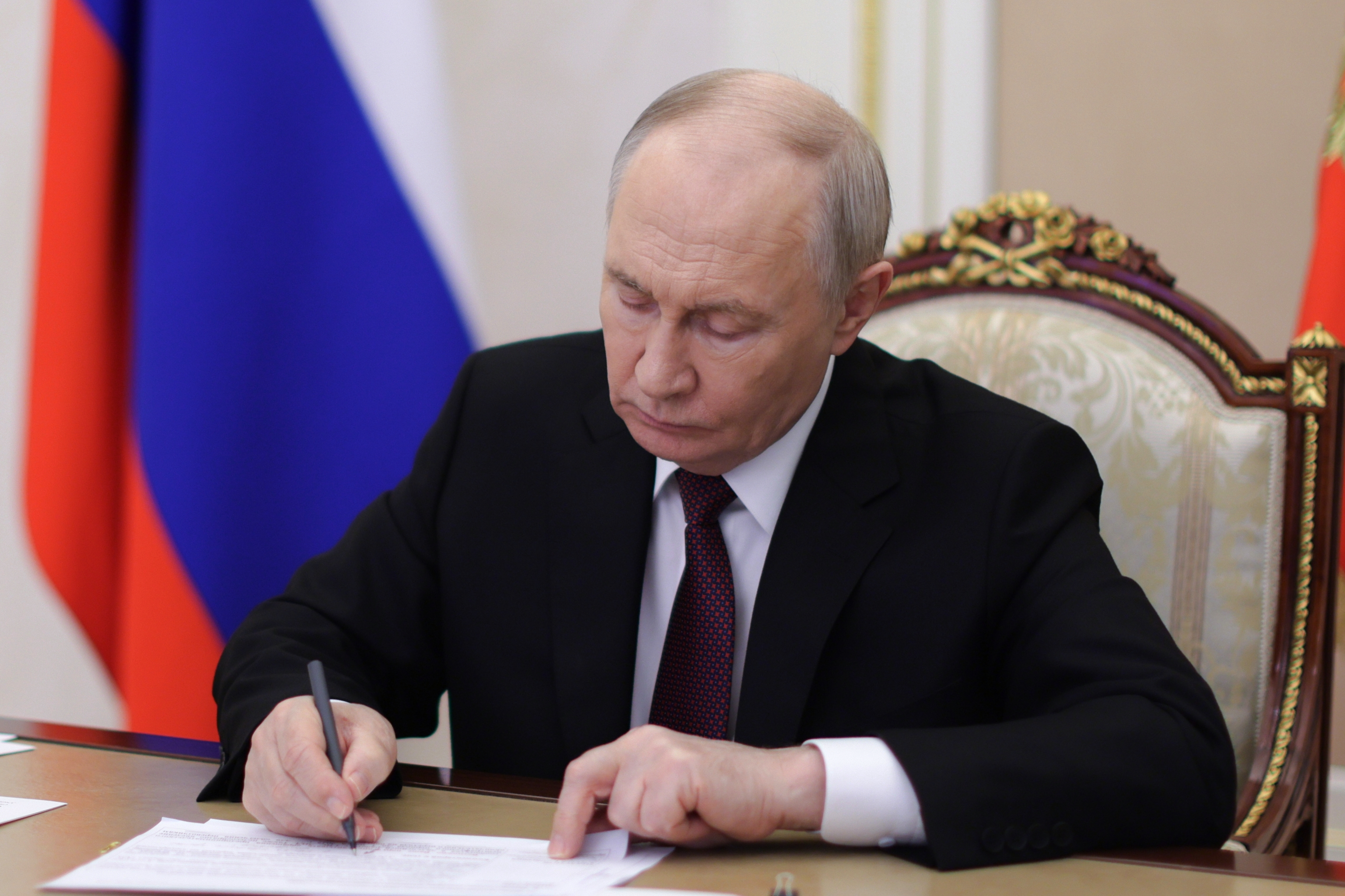 Путин поиска допълнителни мерки след украинските удари по гражданската инфраструктура на Русия