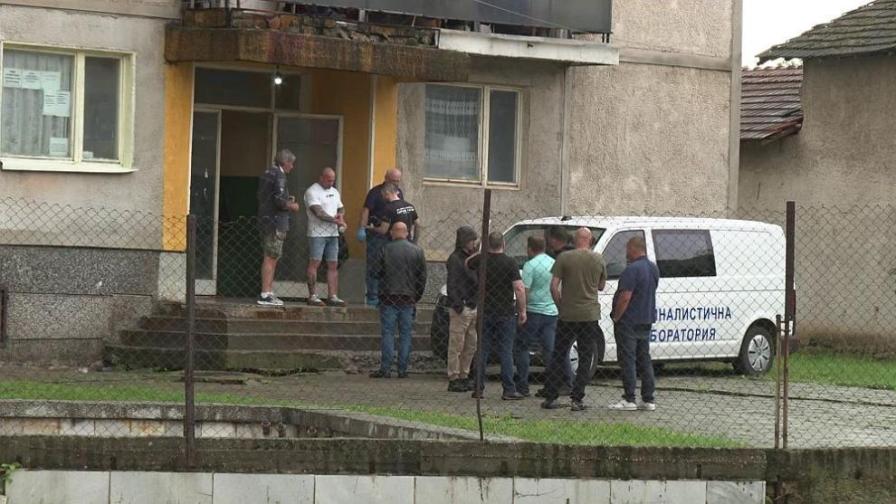 Задържаният за тройното убийство в Угърчин правил опит да заличава следи