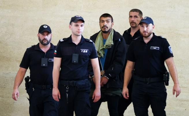Оставиха в ареста мъжа, избутал друг мъж от Лъвов мост в София, което е довело до смъртта му