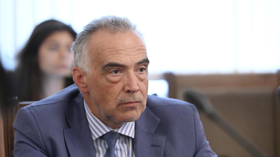Антон Кутев: Справката на ГДБОП доказва с кого е пътувал Делян Пеевски