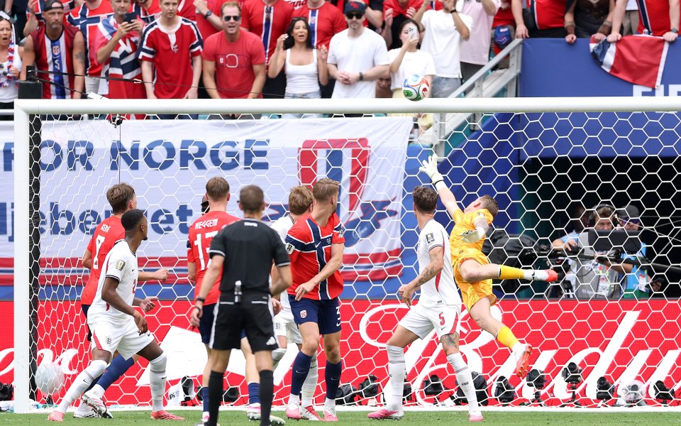 НА ЖИВО: Норвегия 1:1 Англия, греда за 