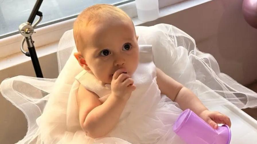 Всяка помощ е надежда: 2-годишо дете се нуждае от средства за лечение на рядко генетично заболяване