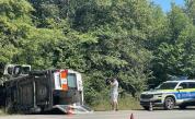 Автомобил блъсна линейка с пациент на Е-79 край Враца