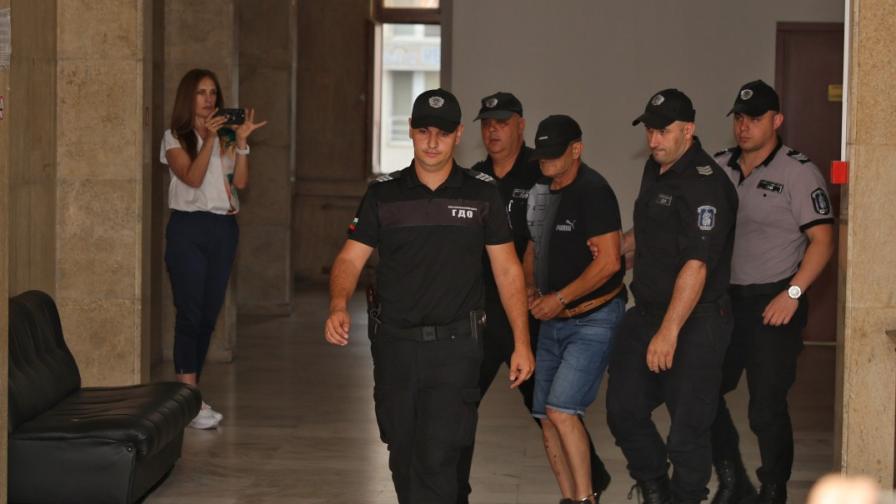 Пускат под домашен арест шофьора, обвинен за катастрофата на АМ "Тракия"