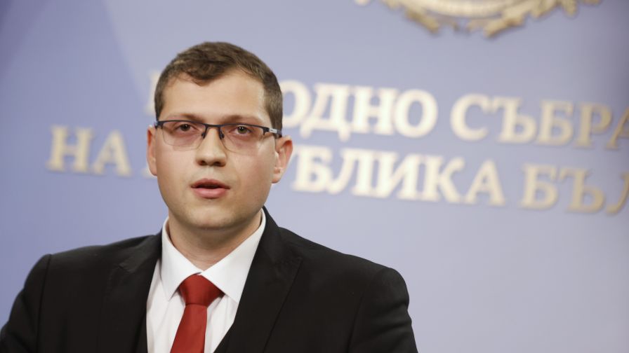 <p>"Прогресивна България" ще подкрепи&nbsp;решението за разполагането на американски самолети на "Безмер"</p>