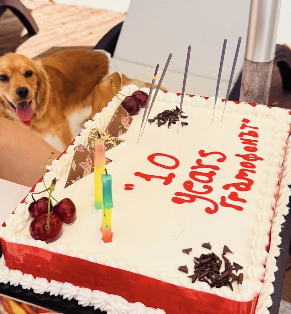 f